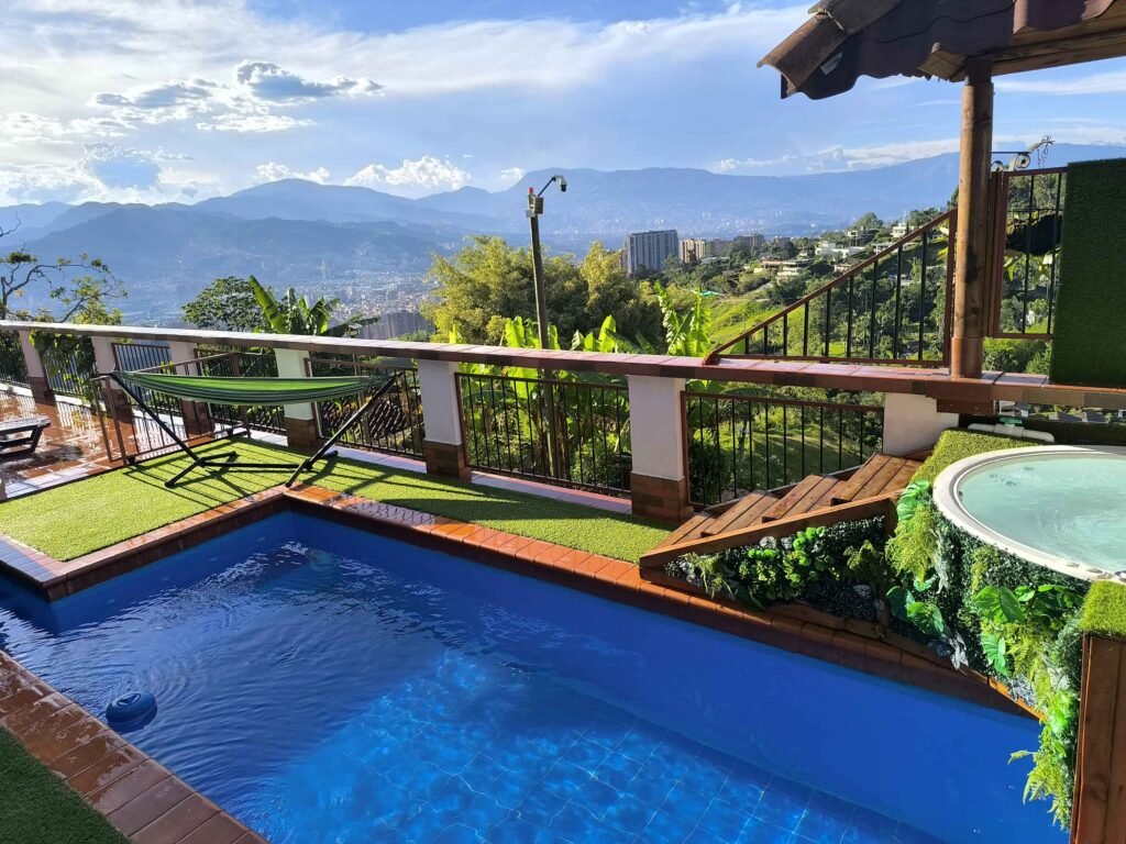 casita roja envgado 27