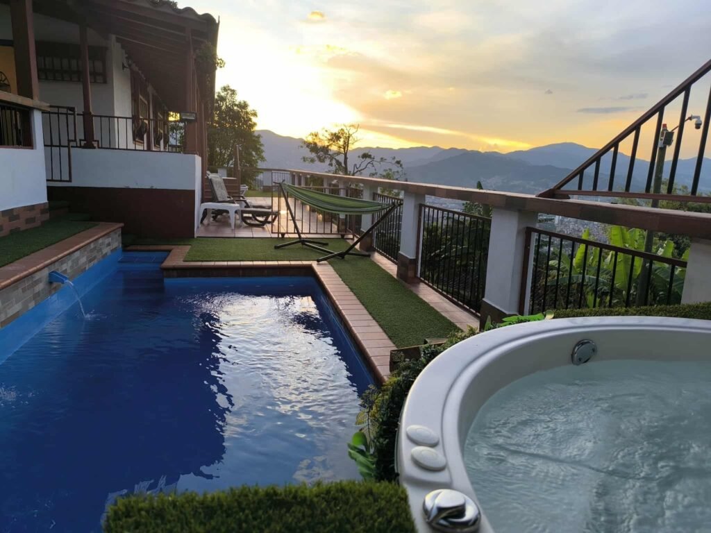 casita roja envgado 29